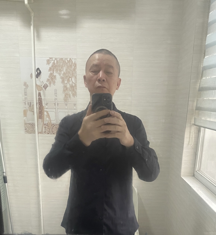荣哥的第一张照片--杭州相亲服务中心