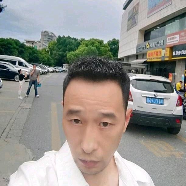 小林的第三张照片--杭州相亲服务中心