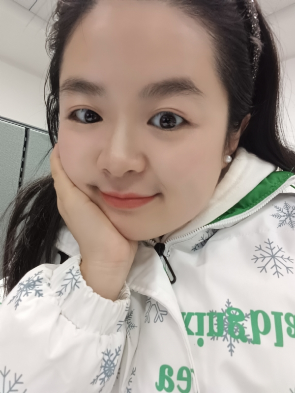 玥玥的第一张照片--杭州相亲服务中心