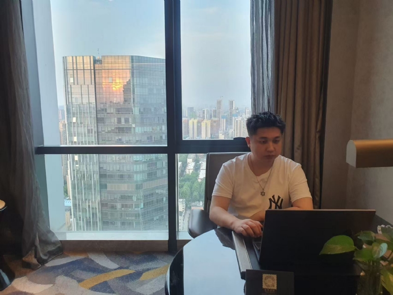 ying的第一张照片--杭州相亲服务中心