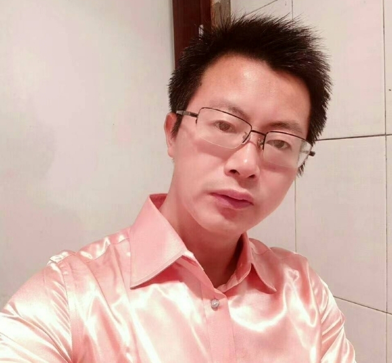 亮亮的第一张照片--杭州相亲服务中心