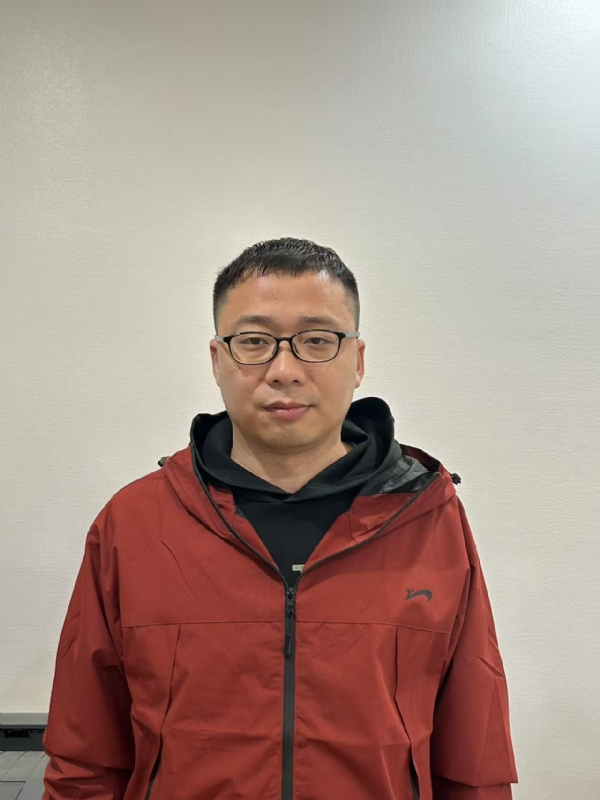 小石头的第一张照片--杭州相亲服务中心