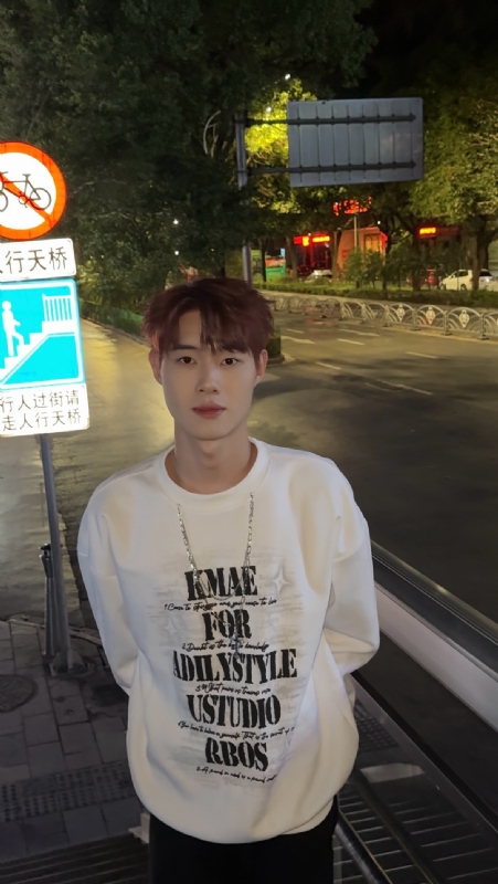 与宇的第一张照片--杭州相亲服务中心
