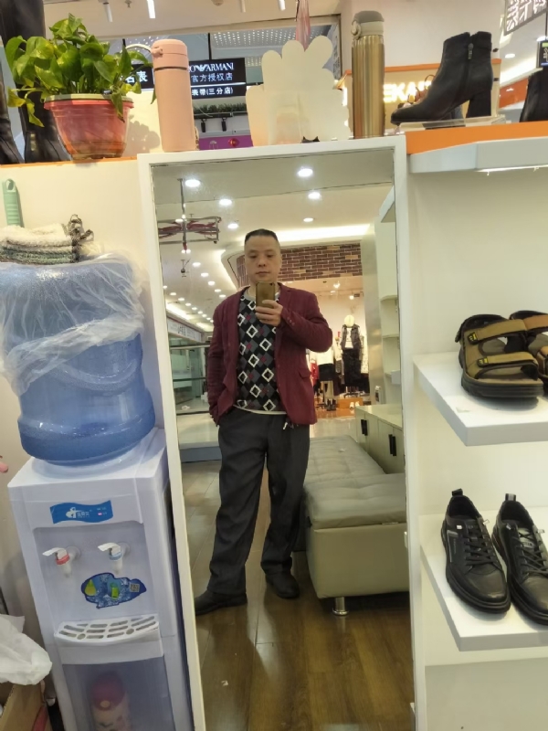 真诚征婚的第四张照片--杭州相亲服务中心