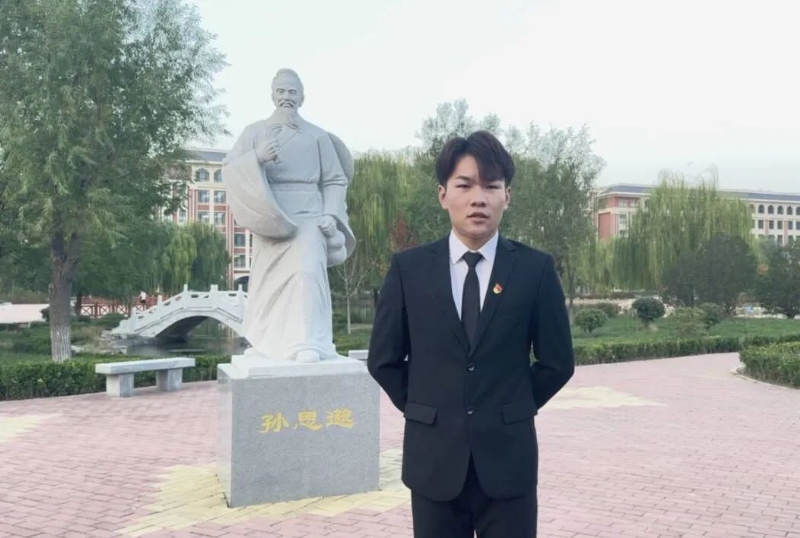 尚明月的第一张照片--杭州相亲服务中心
