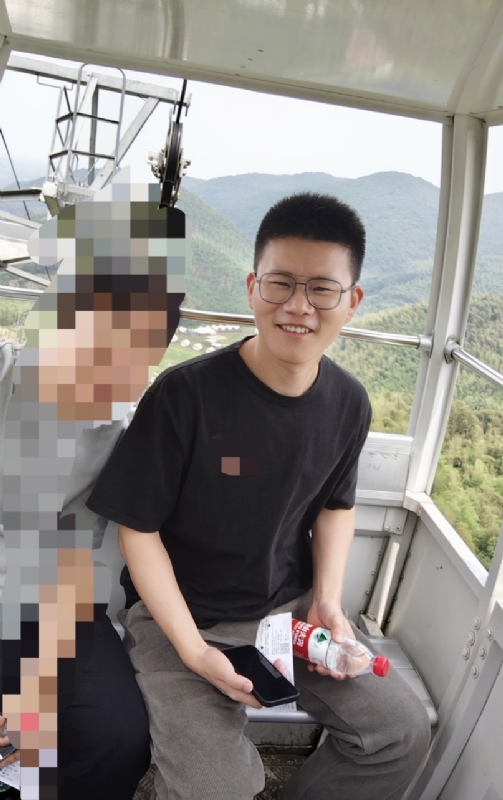 奔奔笨笨的第一张照片--杭州相亲服务中心