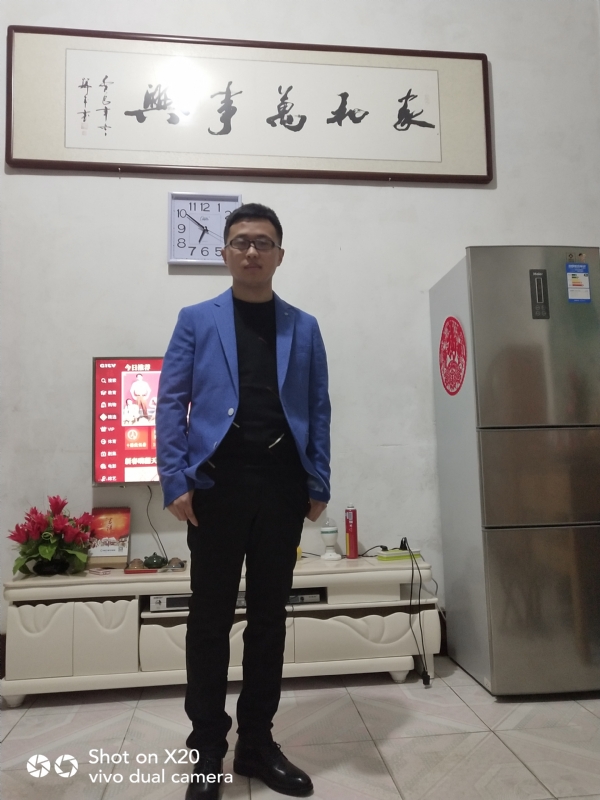 孤独的狼的第一张照片--杭州相亲服务中心