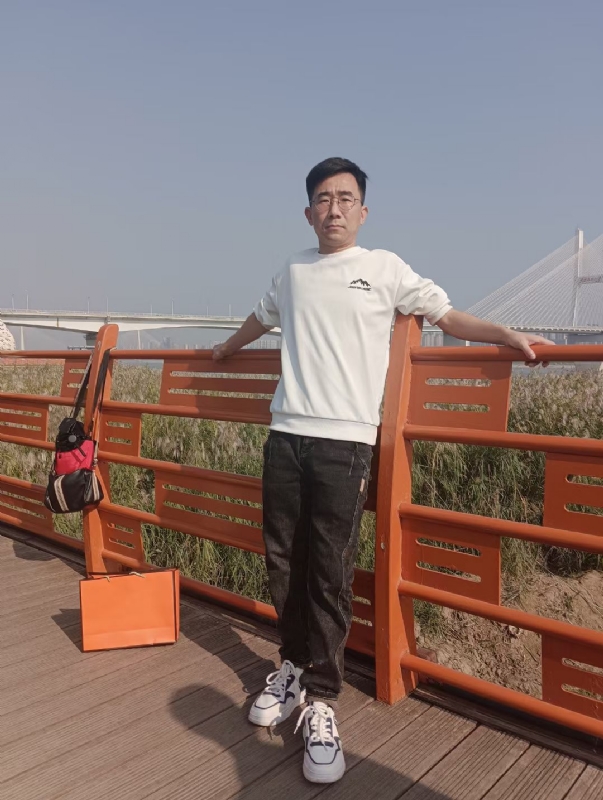 黑白的第一张照片--杭州相亲服务中心