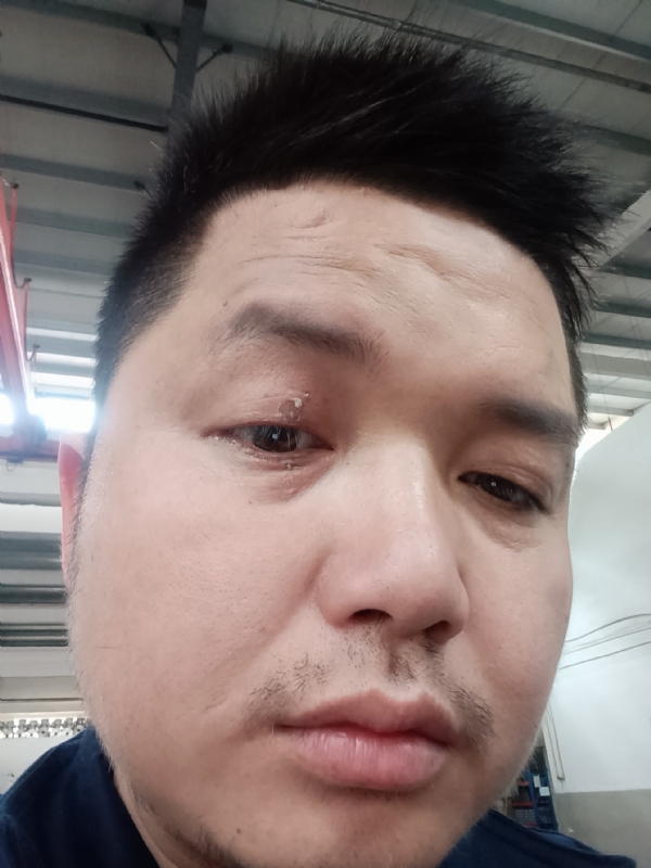 彬彬的第一张照片--杭州相亲服务中心