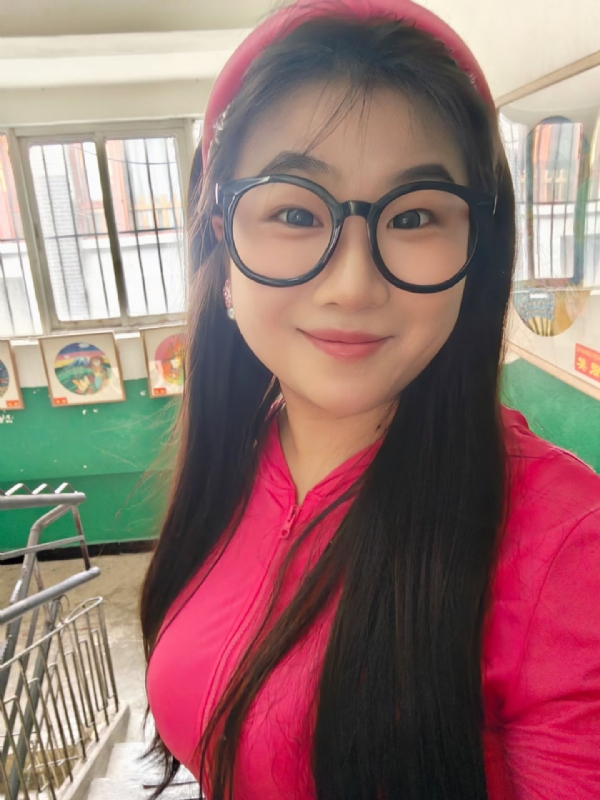 颂宜的第一张照片--杭州相亲服务中心