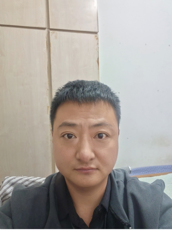 追爱大叔的第一张照片--杭州相亲服务中心