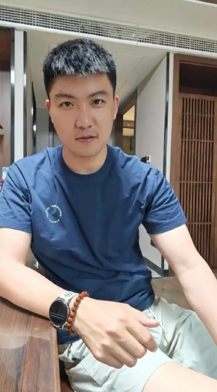 大鹏展翅的第二张照片--杭州相亲服务中心