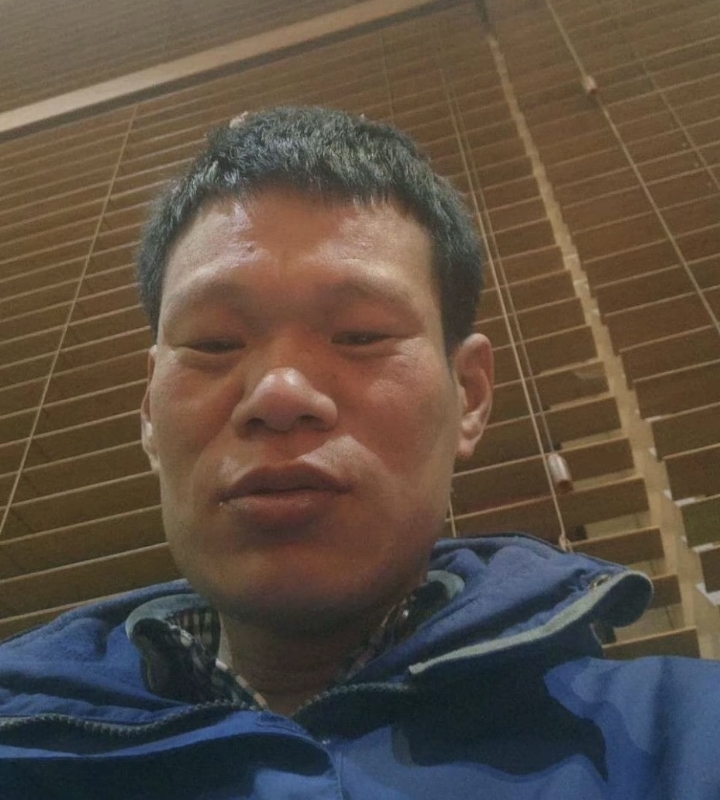 爱你在心口难开的第一张照片--杭州相亲服务中心