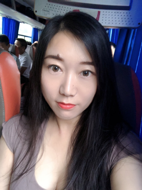 杨杨的第一张照片--杭州相亲服务中心