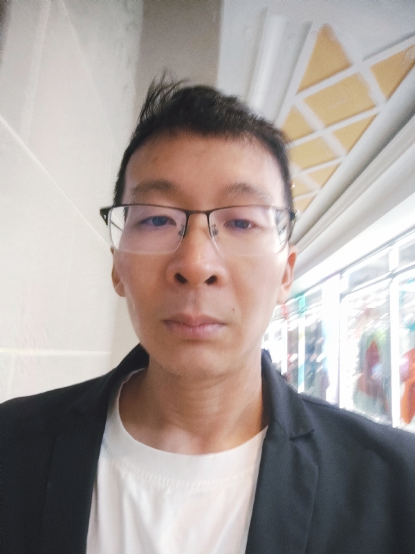 欣欣向荣的第一张照片--杭州相亲服务中心