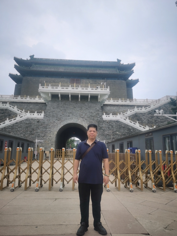 伟哥的第一张照片--杭州相亲服务中心