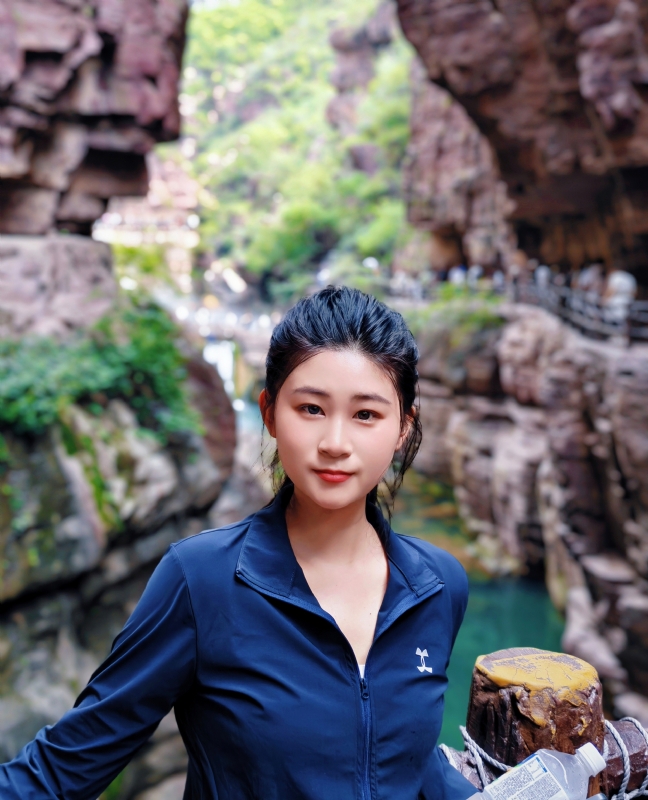 小S的第一张照片--杭州相亲服务中心