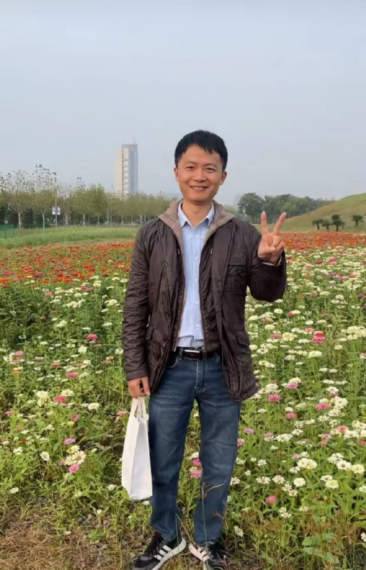 云淡风轻的第二张照片--杭州相亲服务中心