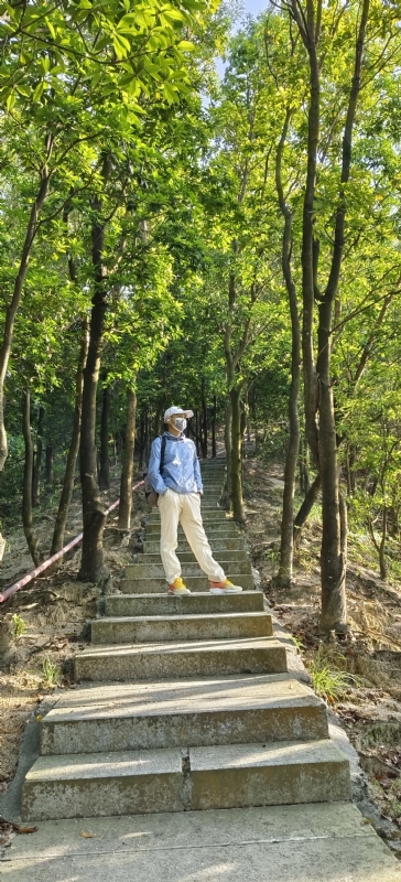 书衣的第三张照片--杭州相亲服务中心