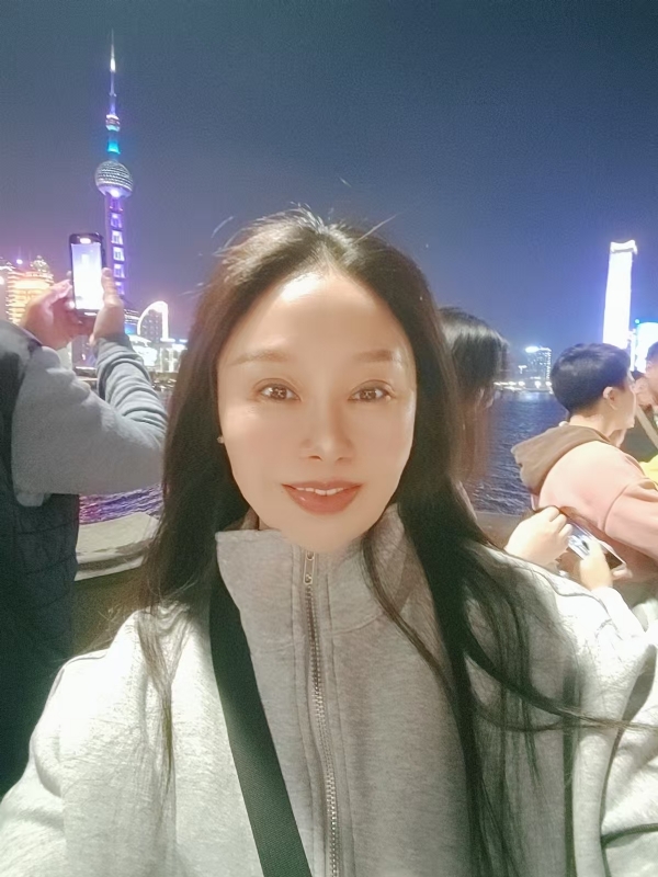 宁倩的第二张照片--杭州相亲服务中心